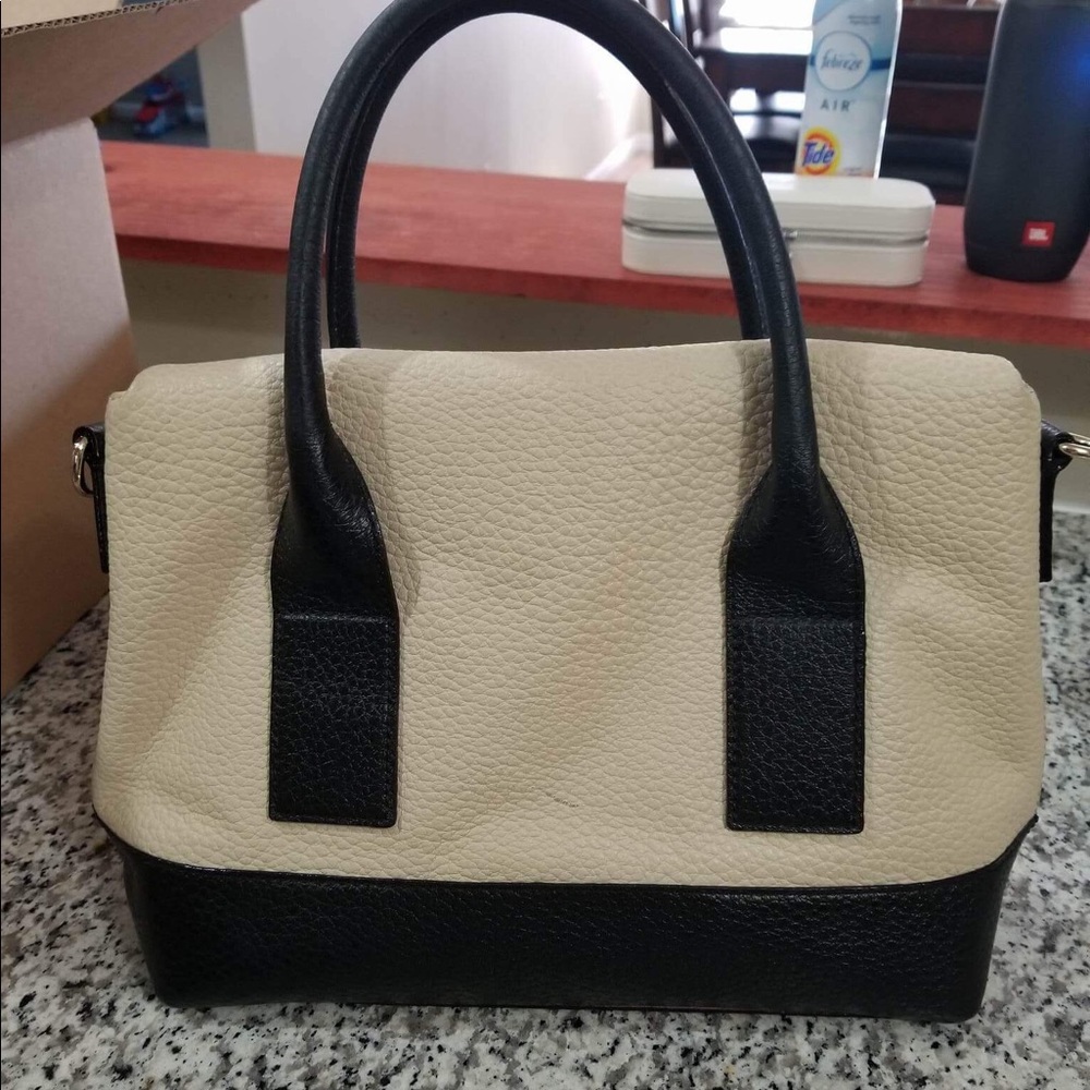 Kate Spade - Picture 2 of 3